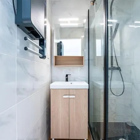 アパート Proche Gem Et Gare: 3 Chambres-clim-balcon-wifi